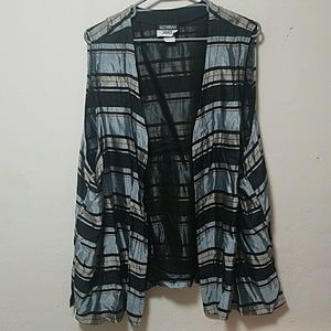 striped top